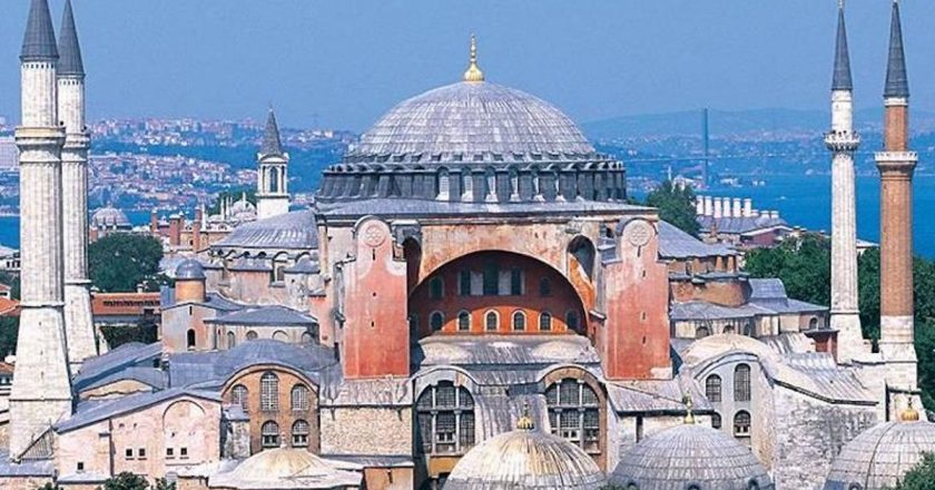 Ayasofya Camii nerede ve nasıl gidilir?  Ayasofya Camii'nin tarihi ve özellikleri