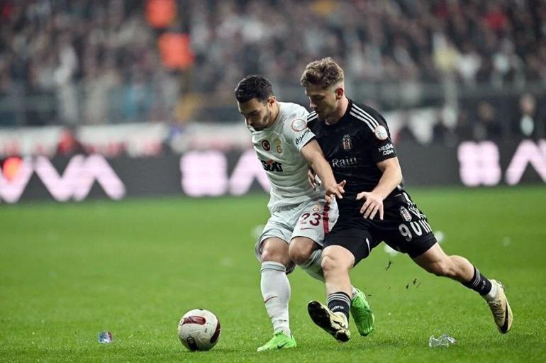 GALATASARAY BEŞİKTAŞ MAÇINI CANLI İZLE Galatasaray Süper Kupa - Beşiktaş ne kadar? İlk yarı bitti mi?