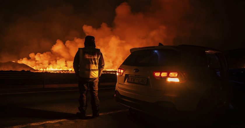 Video. Reykjanes Yarımadası’ndaki yanardağ bir yılda yedinci kez faaliyete geçti