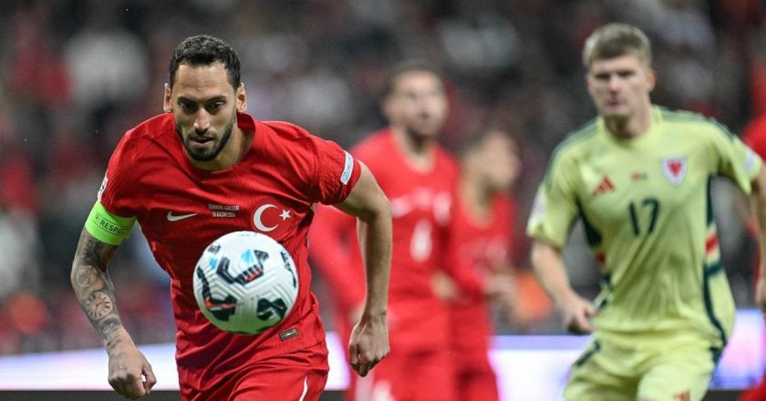 Hakan Çalhanoğlu açıkladı! Karadağ maçında yok