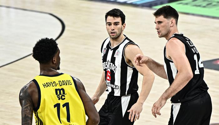 Beşiktaş’tan Fenerbahçe’ye 98 sayılık galibiyet! Seride durum 2-1’e geldi