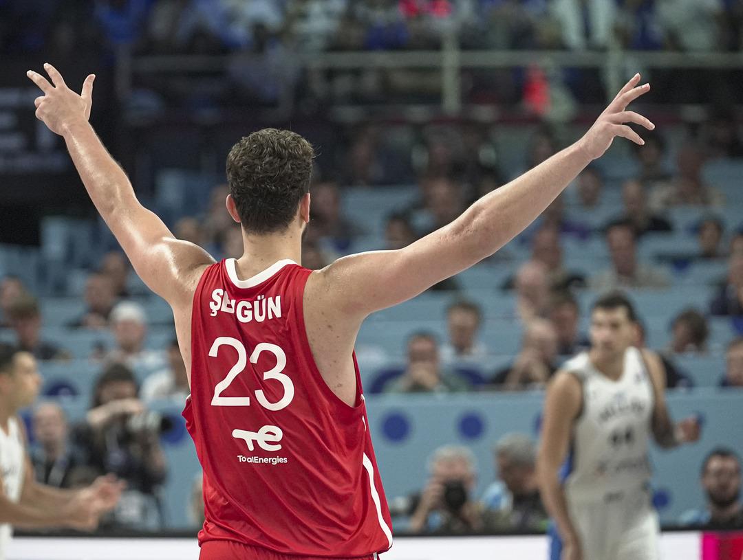 Yunan basında Yunanistan arayan 12 dev adam! Türkiye yenilmemek için bir tesadüf değil