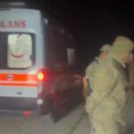 Ardahan’da kamyon devrildi! Sürücü hayatını kaybetti