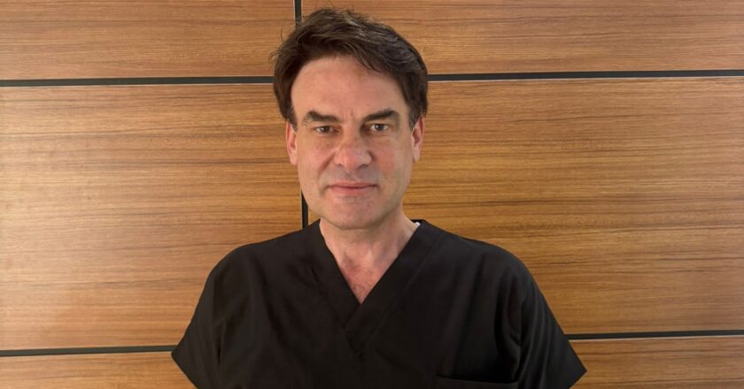 Op. Dr. Murat Acar ile Mastopeksi: Sarkan Göğüslere Doğal ve Orantılı Çözüm