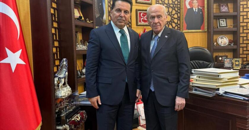 Ahmet Özer, Devlet Bahçeli ile bir araya geldi